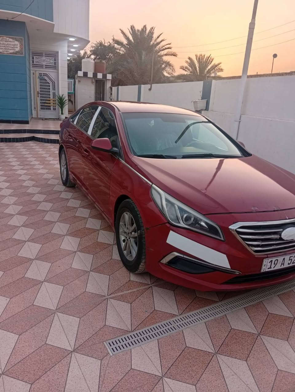 سلام عليكم سياره للبيع سوناتا موديل 2015 السعر 115 او بيه مجال الشراي يتصل ***********
