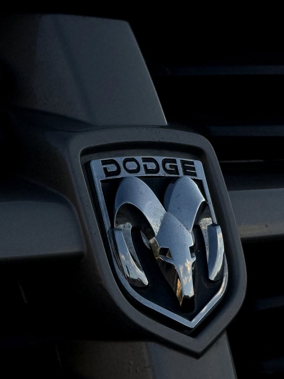 دوج كرفان ٢٠٠٨ رقم بغداد ماشية ١٩٠ سياره نضيفة الحمدلله مصبوغه حزام بدون حادث وصوره قبل الصبغ موجوده 
مواصفات 
مكينه ٣.٣ المرغوب ونضيف 
كير جديد مصالي هواي من شاده تقريبا شهر 
تخم ( تاير + ويل ) جديد 
٣ قطع تبريد 
داخل محدث شكل الجديد ٢٠١١ وفوك 
كشنات منفصل وبلع 
تبريد تدفئة كله شغال 
شاشه دوج بلاديه 
تخم LED
باب وجنطه ميكانيك 

مكان عامريه بغداد سعره ١٠٧ وبيه مجال للإستفسار ***********
