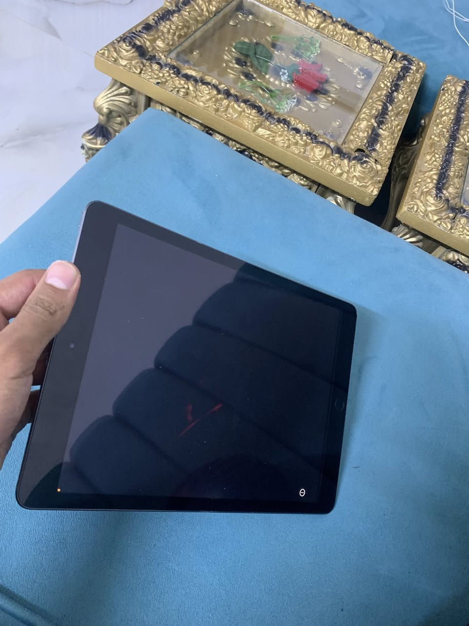 سلام عليكم 
للبيع ايباد 8 
ذاكره 32
جيل الثامن نضافه 90بل100
60 فريم 
فقط بي هاذا الاحمر بل شاشه ابد ما ياثر سعر120


**إذا كنت صاحب هذا الإعلان وتريد حذفه لأي سبب، رجاءا أرسل رسالة إلى الدعم الفني**