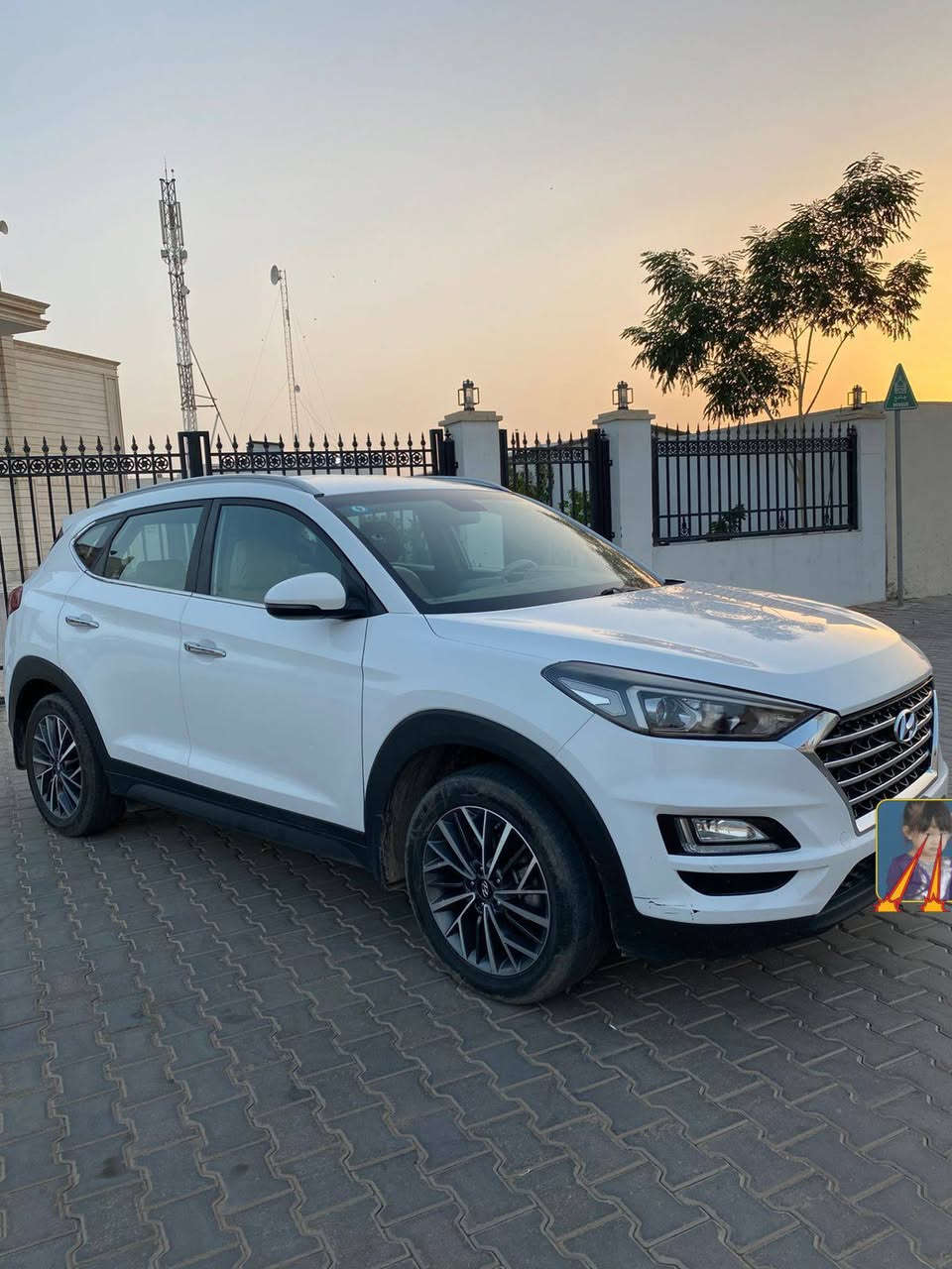 السلام عليكم
للبيع توسان ٢٠١٩ خليجي كلين أبيض 
رقم بغداد تحويل ثاني يوم بأسمي 
فول مواصفات 
مكفوله فقط اربع أصابع بارد بلجنطه ومتبين 
تبريد قطعتين
المواصفات 
بانوراما 
بصمه تشغيل و ابواب 
حساس خلفي 
كامره خلفي 
كشنات الاماميه كهرباء 
لايت خمس عدسات
لايت دوار ويه الستيرن 
شاشه أندرويد 
و بعد موصفات التوسان المعروفه
السعر ١٨٨ وبي مجال 
للتواصل الاتصال *********** 
العنوان تكريت
