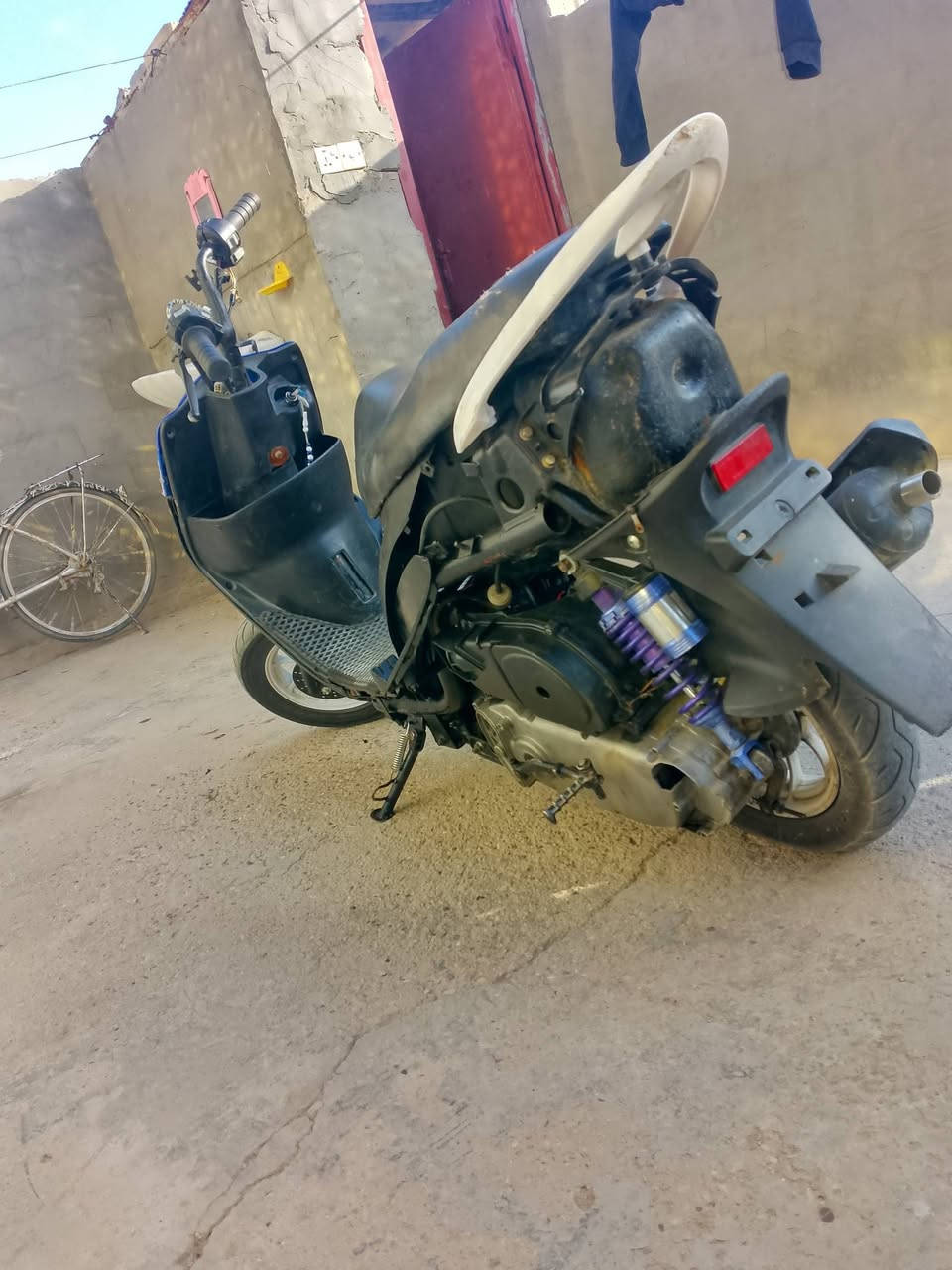 سلام عليكم دراجه ماكس البيع جانت بلادي جفتت 55صار يومين عل سحك سعر450و بيها مجال مكاني المحموديه هاذا رقمي ***********
