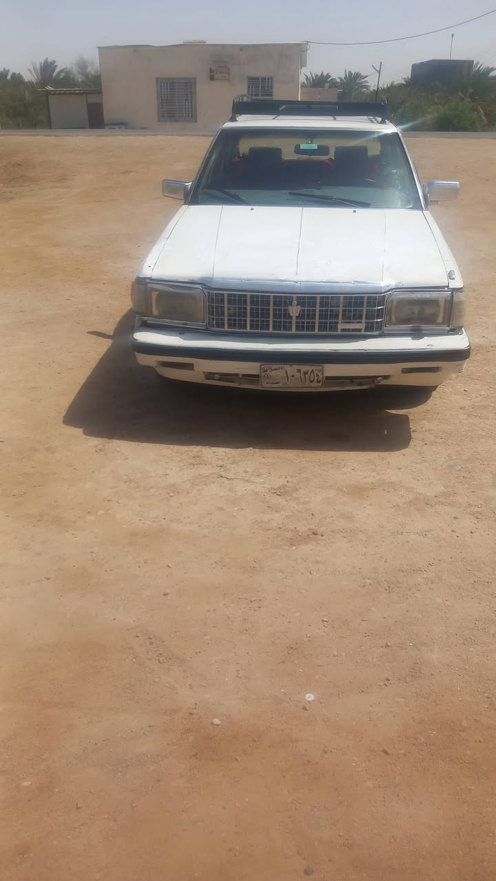 سوبر مديل 84تخم تاير جديد حدادية جديدة كير ومكينه اوتوماتيك بيها 2ونص سعر 20وبيها مجال  رقم صاحب السياره  *********** العنوان بصرة الزريجي مقابل معمل ورق الدير وانا مكلف بنشر
