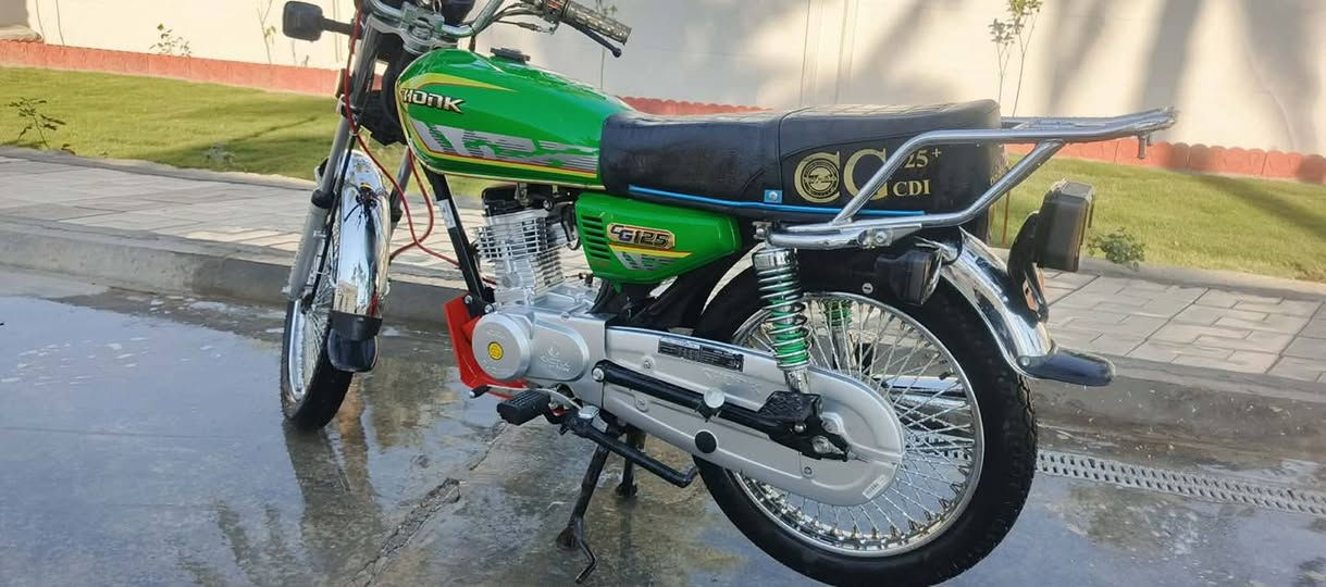 سونك 2025 دراجة نضيفه محرك بلادي ما مفتوح كهربائيات شغاله السعر 850


**إذا كنت صاحب هذا الإعلان وتريد حذفه لأي سبب، رجاءا أرسل رسالة إلى الدعم الفني**