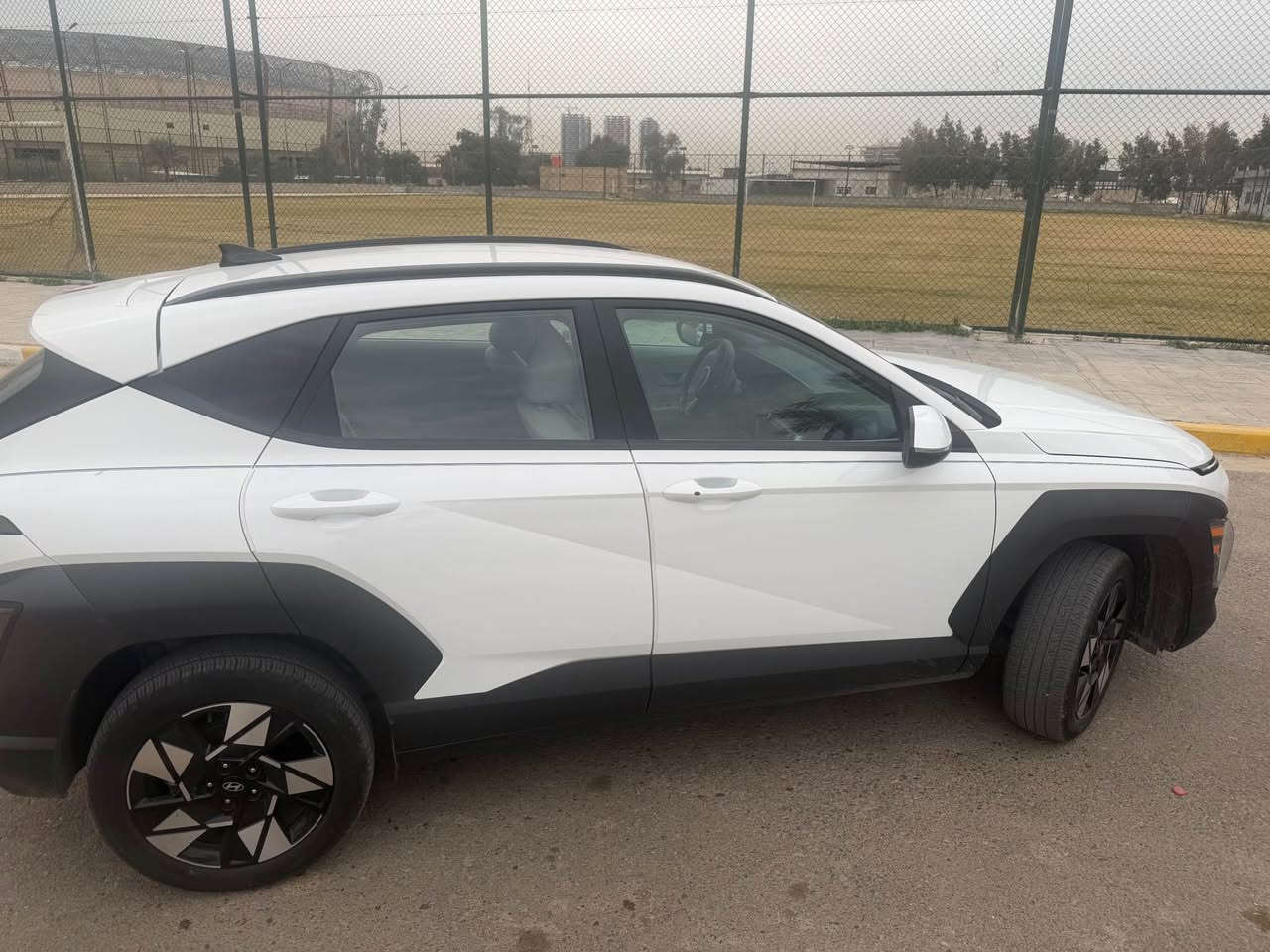 السلام عليكم كونا للبيع موديل 24 ماشيا 26  كشن كهرباء بصمه بيها هواي مواصفات تجي وتشوف سعر 175  السياره بدون حادث فقط باب الجنطه راجع على بارد  حادثها. بس قبق جنطه على بارد. بدون ايرباك  السياره بيها سونار هاتف *********** مكاني شهداء البياع بغداد, العراق
