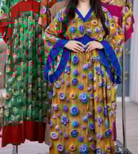 فستان كلوش • كشمير ثري دي • فري سايز