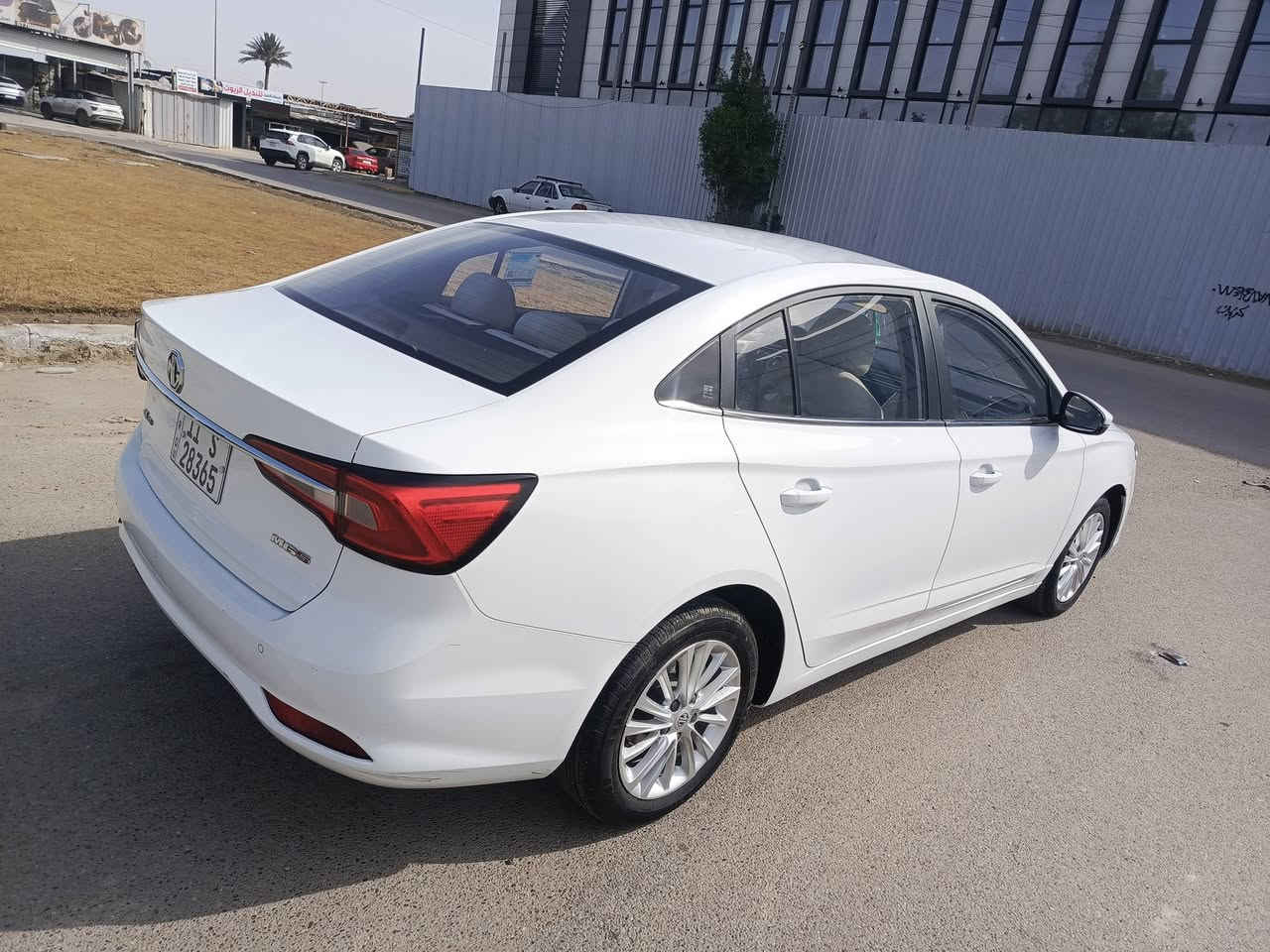 السلام عليكم MG 5
موديل 2023
رقم بغداد بسمي 
‏‎المحرك 1500 تنفس طبيعي 
‏‎كير اوتماتيك 
‏‎شاشة carply
‏‎تحكم ستيرن جهتين
‏‎مثبت سرعة
كامره خلفيه 
حساس خلفي 
بصمه تشغيل 
‏‎اشاير بالمري
‏‎حساس اطارات 
‏‎ويل كب
سبير منازل 
تخم تاير جديد 
‏‎وباقي المواصفات المعروفة
السعر 98 ورقه 
 الرقم ***********
‏
