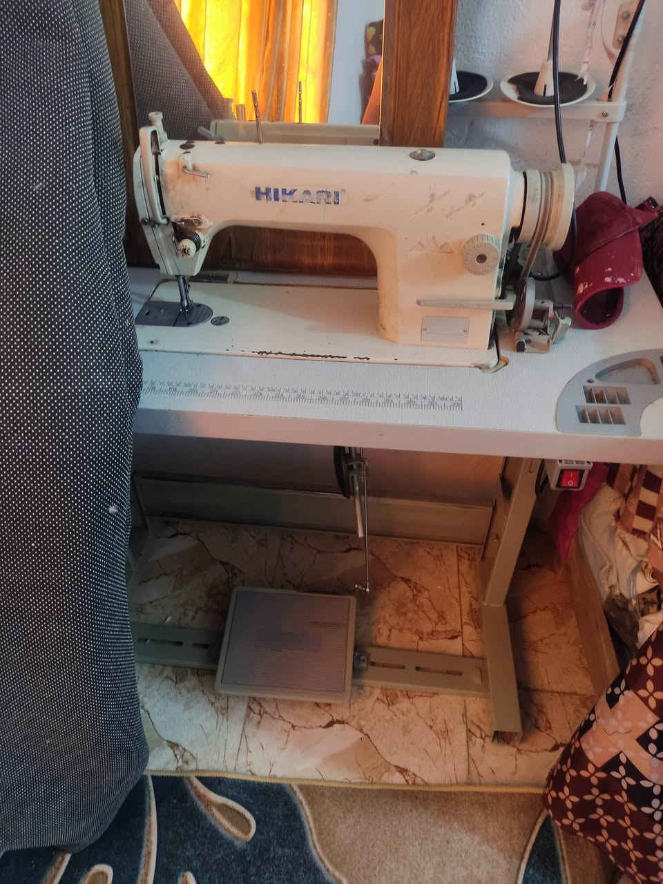 خمس مكائن ثنين خياطه كاتم جديد واثنين اوفر. واحد هندي واحد الماني
مكينه دكم وبيت دكم وتطريز   للبيع  مكان بابل  وبعد ميوزه مال كوي  واوتي  ابو دبه يعني محل كامل. سعر واحدونص وبي مجال ***********
