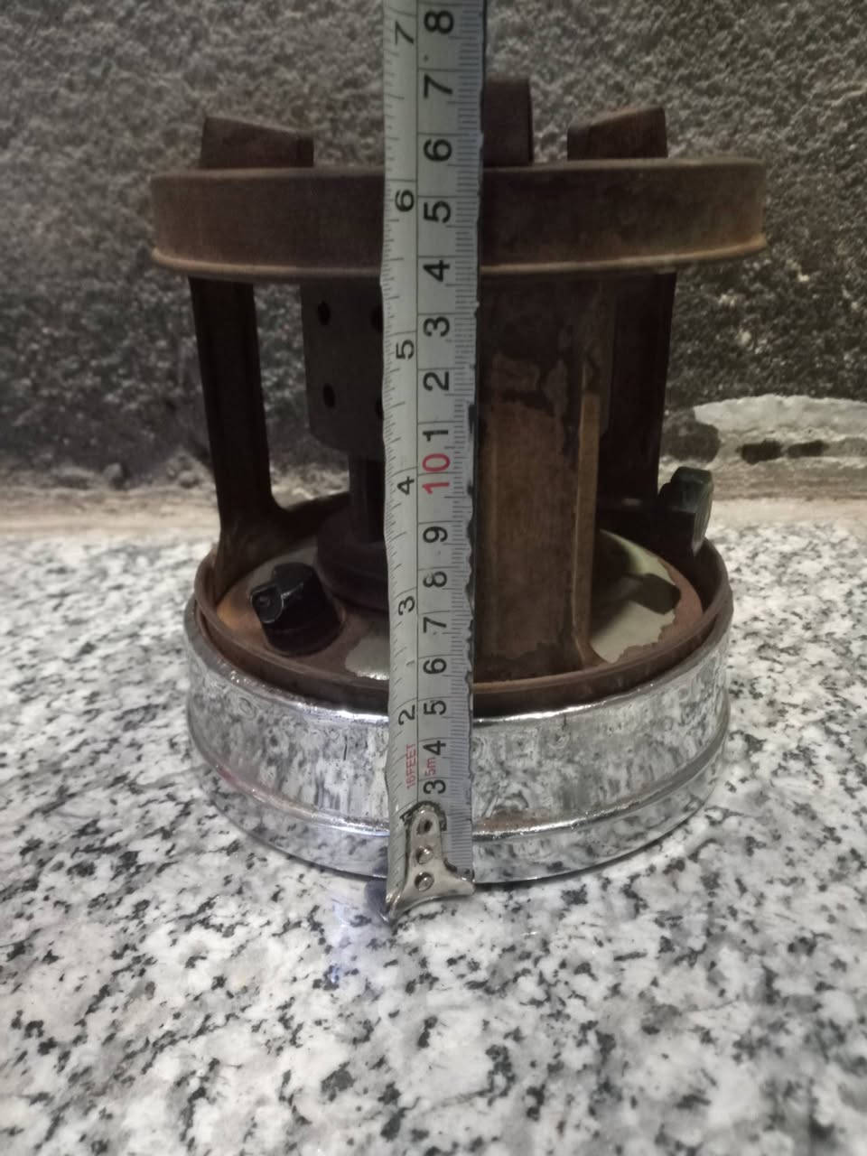 السلام عليكم جولاه قديمه اصليه للبيع حجم صغير شغاله وما تطلع غاز ناره زركه (6)فتايل تاخذ وفتايلها موجوده بل سوك قياساته موضحه بل صوره مبدل برص فقط مكاني ناصريه مركز توصيل ما عدي السعر (18).


**إذا كنت صاحب هذا الإعلان وتريد حذفه لأي سبب، رجاءا أرسل رسالة إلى الدعم الفني**