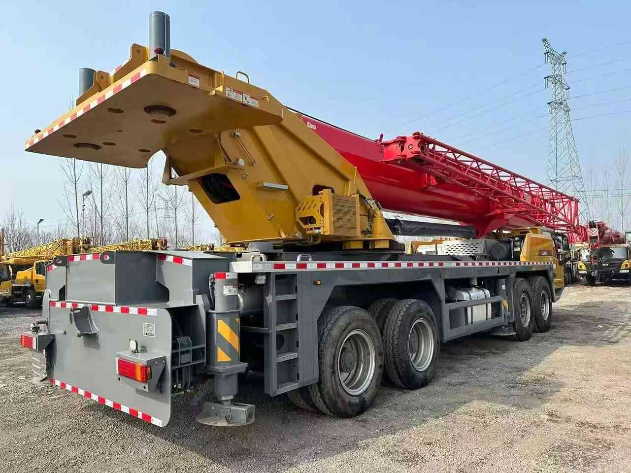 🏗️ لشركات المقاولات والمشاريع الكبرى.. رافعاتك الثقيلة من الصين مباشرة! 🏗️

هل تبحث عن رافعات هيدروليكية ومتحركة مستعملة بجودة عالية وأسعار تنافسية؟

نوفر حلول توريد مباشرة من السوق الصيني للمعدات الثقيلة المستعملة، مع إمكانية توفير الرافعات حسب الطلب والمواصفات المطلوبة.

📌 ما نوفره لكم:

✅ تغطية شاملة لكافة الحمولات من 10 أطنان وحتى 300 طن.

✅ رافعات من أشهر العلامات العالمية:
SANY – XCMG – ZOOMLION وغيرها.

✅ خيارات متنوعة من حيث سنة الصنع والحالة الفنية والميزانية.

✅ إمكانية توفير المعدات حسب الطلب والمواصفات المطلوبة.

✅ صور حديثة وفيديو فحص للمعدة المطلوبة قبل إتمام التعاقد.

✅ إمكانية التصدير والشحن إلى مختلف الدول.

💼 كيف تطلب آليتك معنا؟

نظراً لأن سوق المعدات المستعملة يتجدد بشكل يومي، فإن الأسعار والموديلات المتاحة تختلف باستمرار، لذلك يتم تجهيز العروض حسب طلب كل عميل على حدة.

يرجى إرسال المعلومات التالية:

1️⃣ الماركة المطلوبة (Brand).

2️⃣ سعة الرفع أو الحمولة المطلوبة (Lifting Capacity).

3️⃣ سنة الصنع المستهدفة (Manufacturing Year).

4️⃣ الميزانية التقريبية (Budget).

5️⃣ بلد التسليم أو وجهة الشحن.

📩 بعد استلام طلبكم سيتم البحث عن الخيارات المتاحة وتزويدكم بالصور والتفاصيل الفنية وعرض السعر المناسب.

💬 للاستفسار وتقديم الطلبات يرجى التواصل واتس على الرقم:
📞 [***********]
