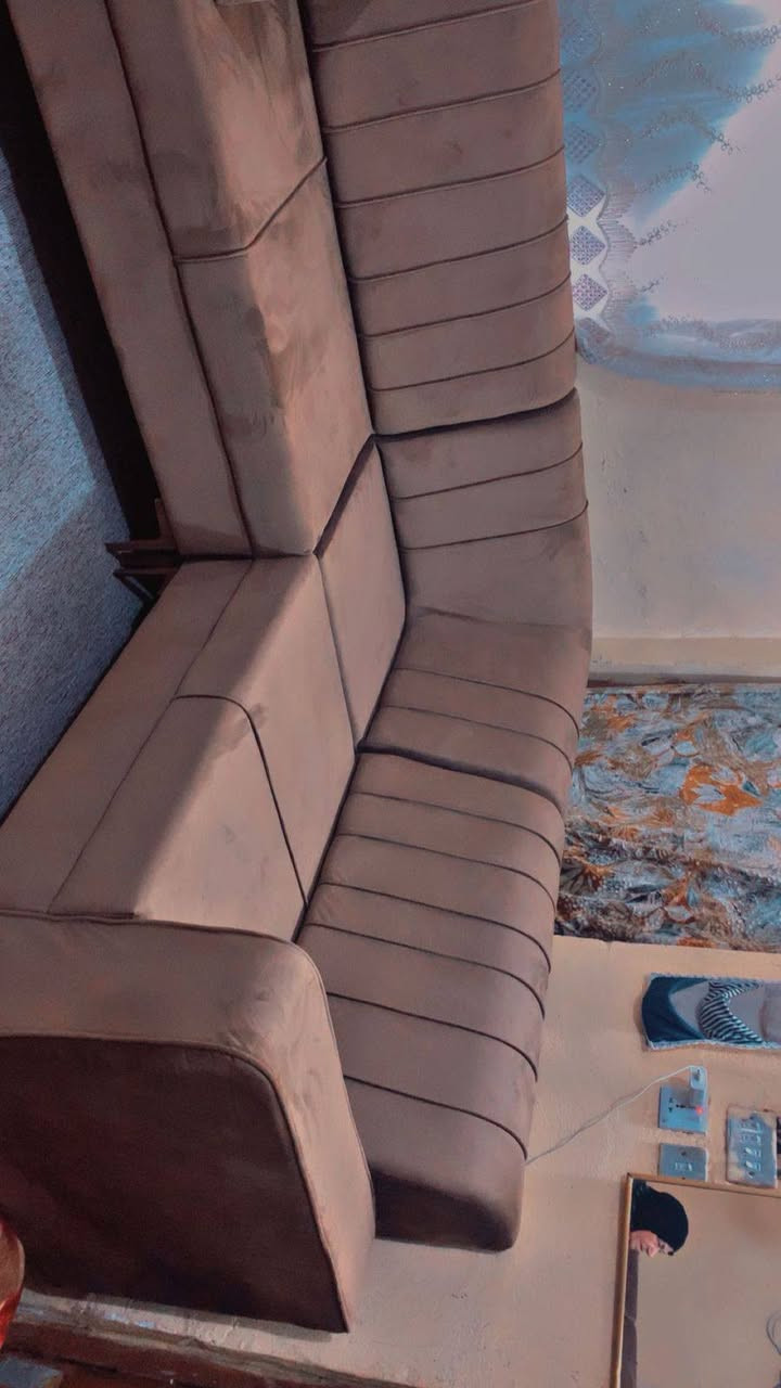 سارع بحجز ✨ 
سعر المتر 90 الف 🔥
الخشب جام روسي الابلوك اسود و الاسفنج مميز اول والخام تركي مبطن درجة اولى 
العنوان السماوة قضاء الخضر قرب مرطبات چكليته الصواب الكبير للتواصل والاستفسار يرجى الاتصال بنا او مراسلتنا على الرقم التالي 
***********
