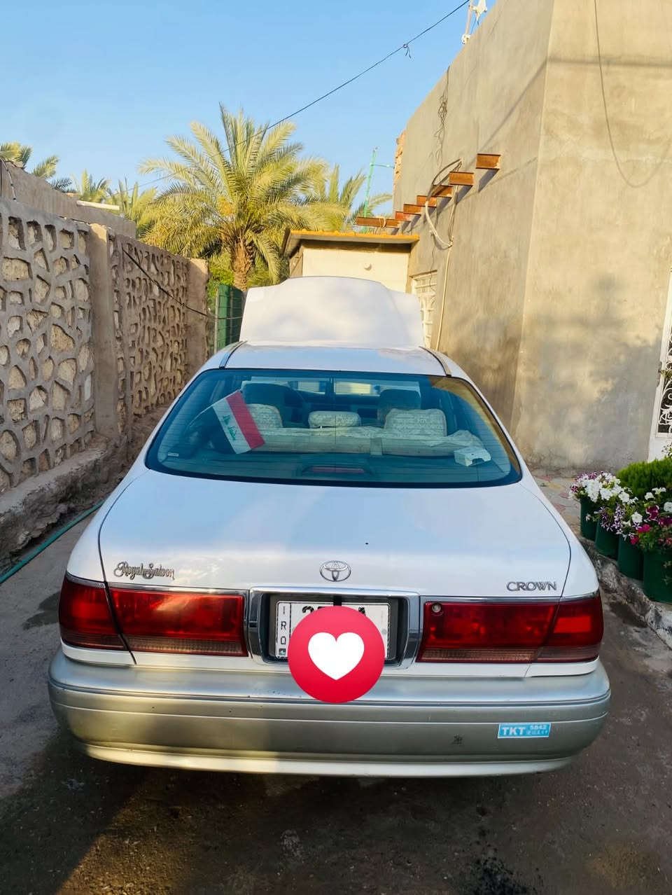 ملكه كركوك كامله انكليزي مداور 
3دكم عادي ديفور الكبير 
بيه طخه بجاملغ الخلفي ومصبوغ 
وبيه مكان لايتات 
السعر 127
مكاني نجف رقم الهاتف ***********
