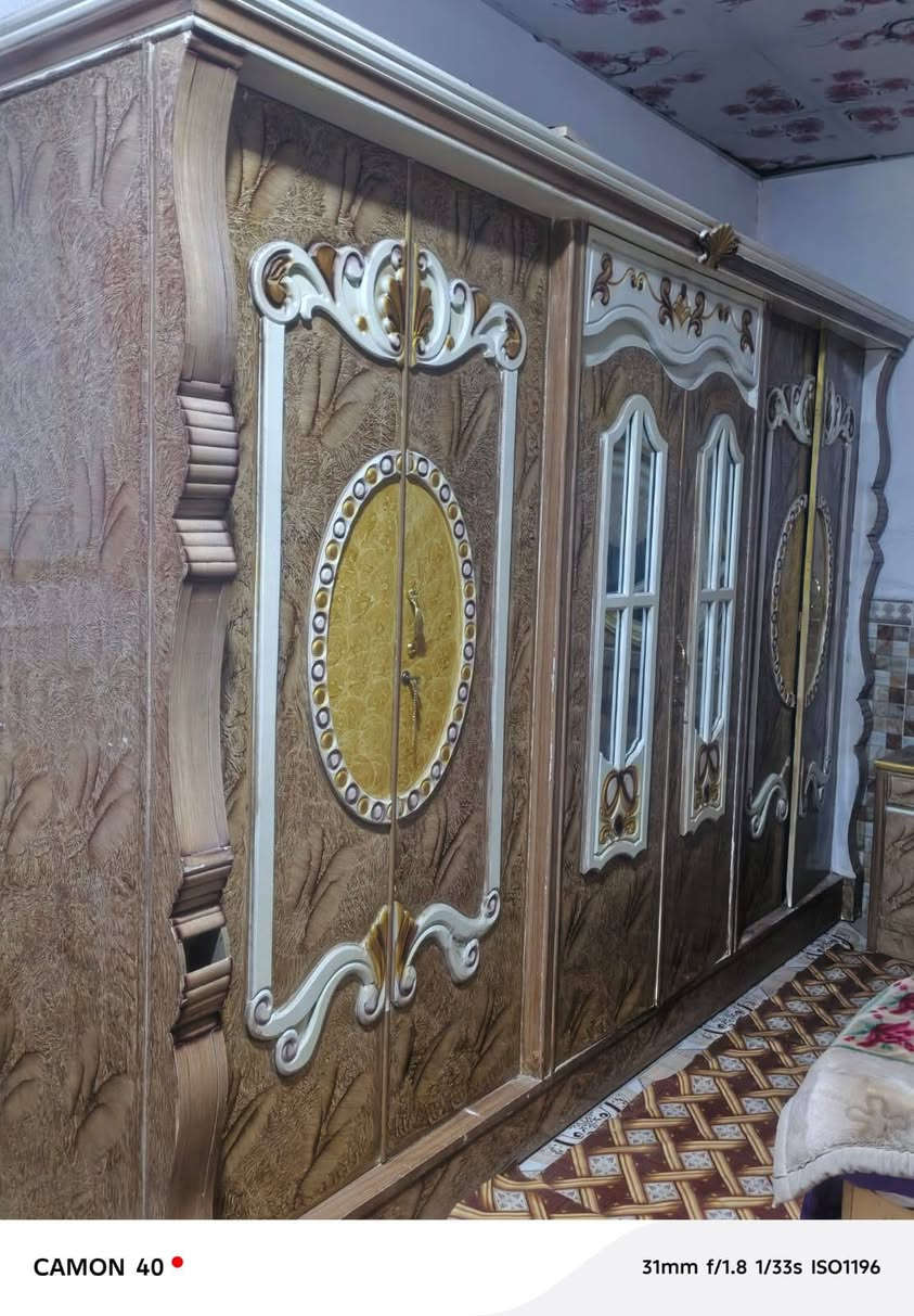 غرفت نوم مستعملا للبيع السعر 800000وبيهه مجال الشراي تواصل واياي ***********
