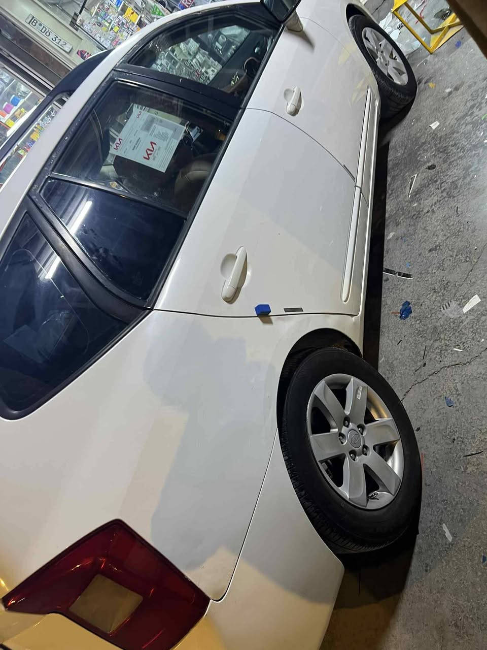 سلام عليكم
سياره كيا كارنزه خليجي موديل ،2010
سياره مال جناي غير متعوبه مكفوله من 
الضربه وصبغ بيه كم مكان اشخوط خفيفه
سياره فتحه بل قماره كامره دواره سبعه راكب 
رقم بغداد مكان سياره كربلاء قضاءعين التمر
للستفسار اكثر اتصل ع الرقم ***********
غير متواجد ع الخاص رجااااء  اتصل وبل خدمه  اسف ع الطاله
