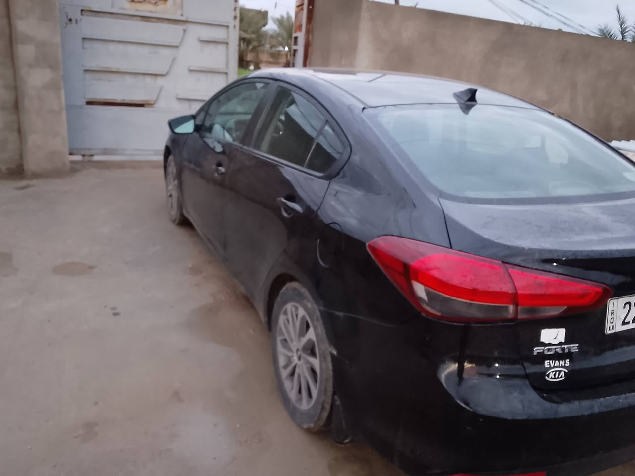 السلام عليكم فورتي ١٧شمالي بسمي تحويل ثاني يوم سيارة خير وبركة مال جناي كير مكينة  خير من الله صدر ٨٠المية دواخل كلش بيها صبغ ٤قطع بدون دواخل دواخل كلها مكفولة السعر 100بيها مجال مكان ديالى بعقوبة ***********
