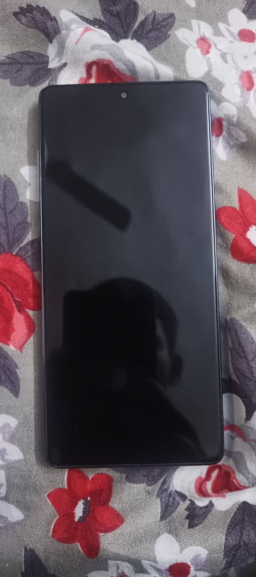 تلفون انفنكس  مبدل إيسي نضيف  السعر  200
هذه رقمي ***********
