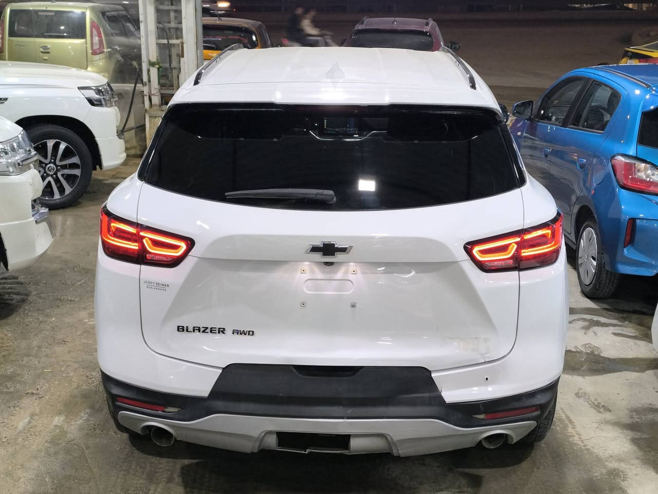 للبيع شوفلوليت بلايز 2024
وأرد امريكي رقم بابل شهداء 
دخول جديد 
المواصفات 🏅🥇 
بصمة دخول ذكي تشغيل عن بعد 
رادار تحديد مسار مثبت سرعه 
شاشة تدعم اندرويد أوت أبل كار بلي 
شاحن لاسلكي للهواتف 
جنط كهرباء 
لايت LED 
كشنات كهرباء 
تحكم ستيرن جهتين 
تبريد قطعتين مناخ منفصل 
باقي المواصفات موضحة بالصور 
الضرر..
جاملغ تبديل اصلي - بنيد صبغ
شواصي كفالة / ايرباك رجع سستم
السعر 💰 💵 (( 190 )) $$
بي مجال 
للاستفسار الاتصال على الارقام التالية
‏‪0773 603 1131‬‏
‏‪0780 260 2581‬‏
