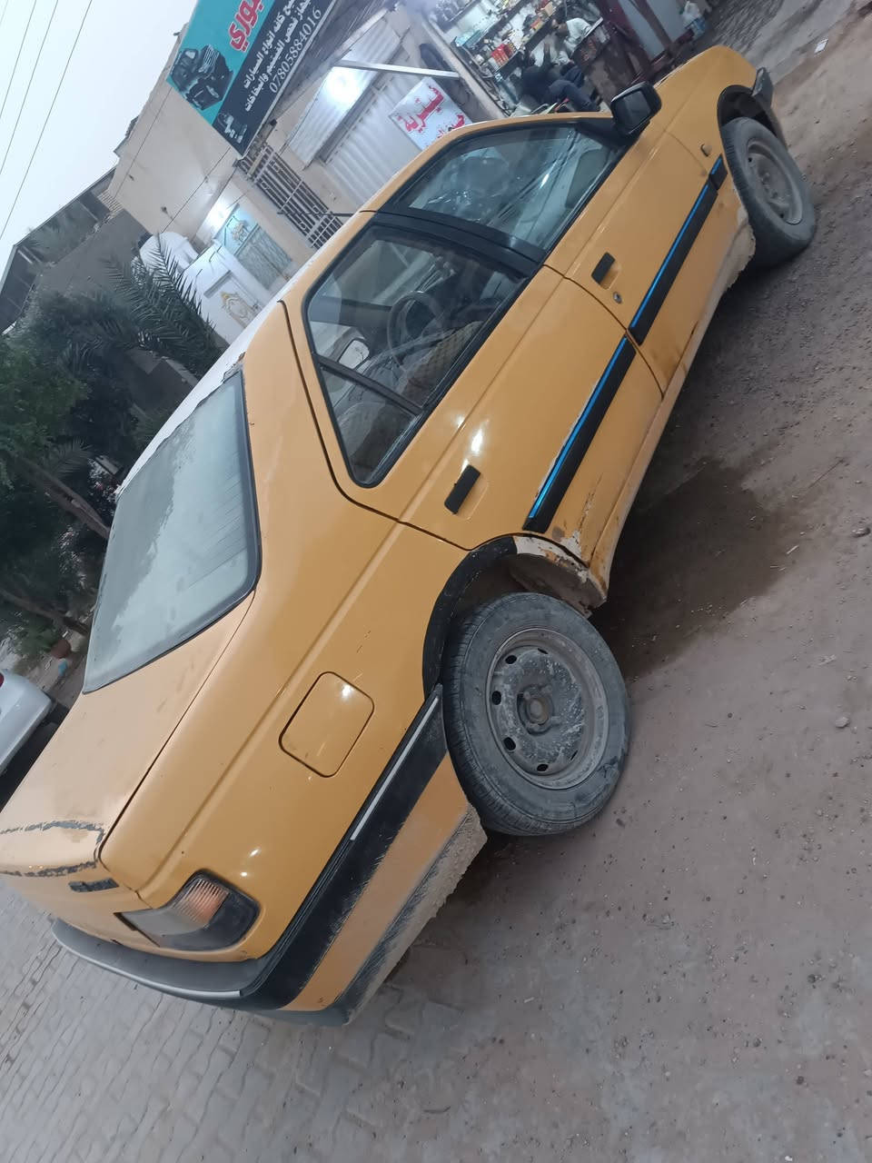 بيجو 405 للبيع2011 جاهزه مكينه وكير حداديه كهربائيّة شواصي كله عل بلاد لاضربه ولاصبغ ولاتبديل غرامه مابيه هيئه عل مشتري   راعي موجود اي وقت مداور سعره 17 نجف حي السلام ***********
