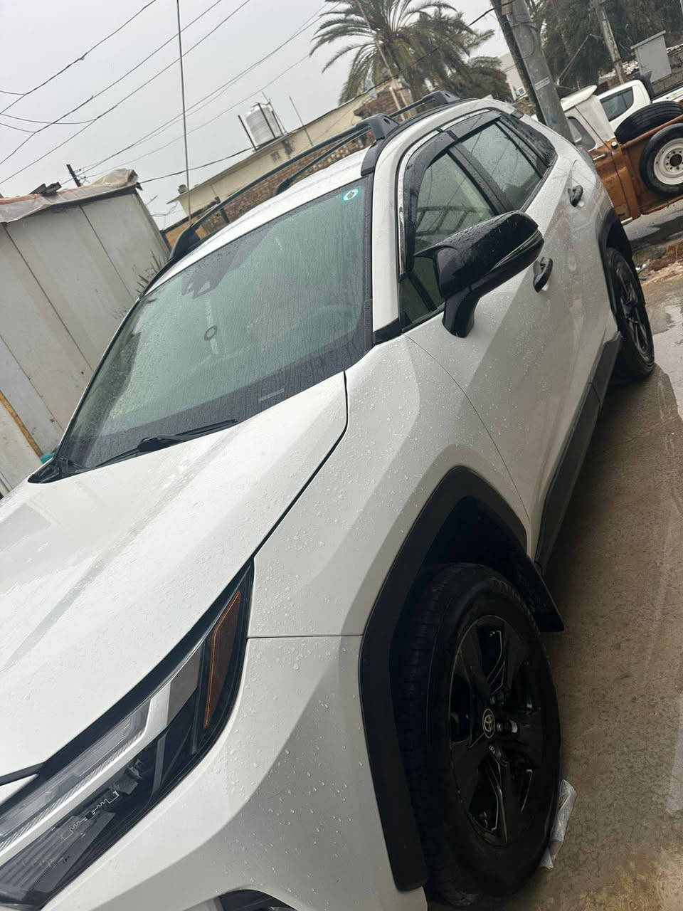 تويوتا راف فورهايبرد. رقم بغداد موديل 23 بدون ايرباك مواصفات LE ماشية 47 ألف ميل صور الحادث  والسونار داخل المنشور مكاني ديالى بعقوبة السعر 205 للاستفسار ***********//***********
