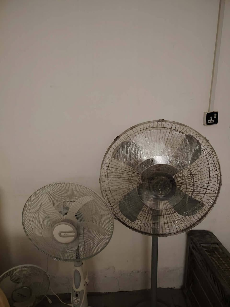 اسلام عليكم مبردات للبيع الكبيره الوحده ب225حجم50  المبردات الوسط 90الوحده البنكات الجبيره ب 30والزغيره ب 20
البنكات السقفيه على 15الوحده والمبرده الصغيرة ب 45


**إذا كنت صاحب هذا الإعلان وتريد حذفه لأي سبب، رجاءا أرسل رسالة إلى الدعم الفني**