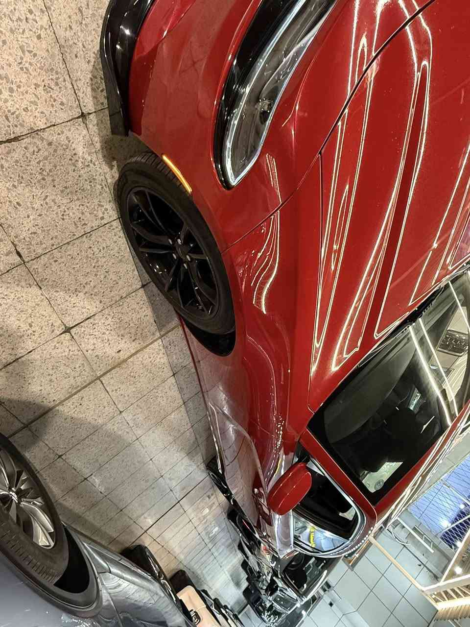 سلام عليكم. دوج جارجر 2017 وارد كندي كلين فقط قبق الصندوق صبغ اثر شخوط 
SXT 
عداد ٢٦٠ 
رقم اربيل 

تو ويل 

ماشيه ١١٥. 

محرك ٣٦٠٠ 

فئه الرالي 

فتحه  

حساس خلفي 

كشن حضن تدفئه 

هيتر مري 

رادار جانبي 

شفتات سترين 

شاشه كار بلي 

دمام خلفي  

ملاحضه بيها ٣ بوارد مامبينات ابد 

طماطي لون مميز   مكاني ماعرض البياع معرض الزاد 

سعر السياره ٢٢٨  

الاستفسار ***********
