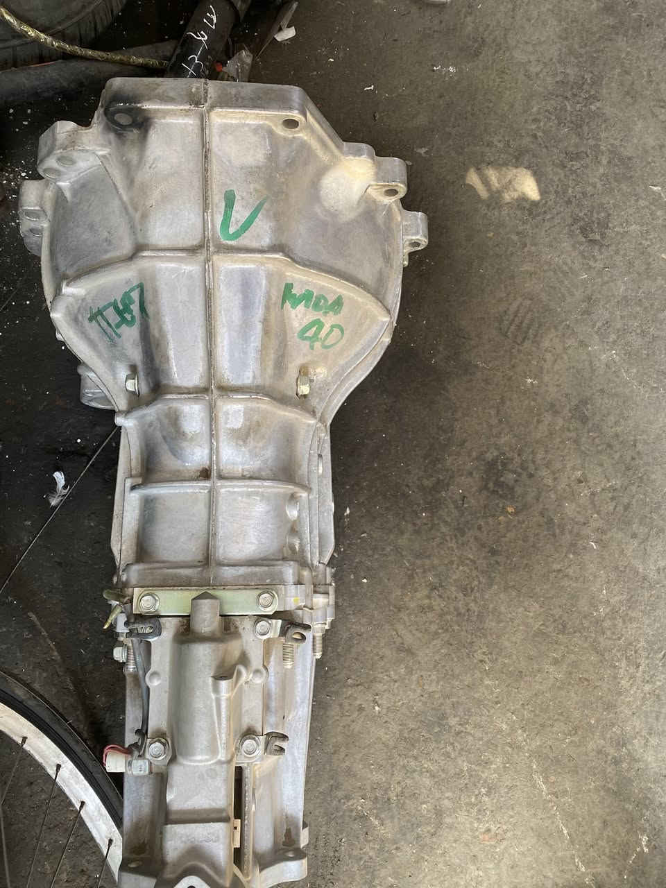 السلام عليكم
يتوفر لدى كراج الانوار
نصف محرك لوف 6سلندر جديد اصلي
كير كولو رادو 2W عادي جديد اصلي


**إذا كنت صاحب هذا الإعلان وتريد حذفه لأي سبب، رجاءا أرسل رسالة إلى الدعم الفني**