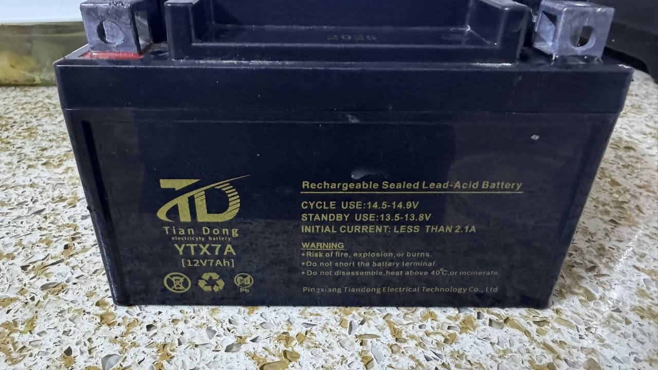 السلام عليكم غراض للبيع   باتري ادرس جديد انتاج 2026مستخدم اسبوعين ب10  (اشتريته ب17) 
تجوه خلفيه مال اردس ب 8
مرايات سبيسي الزوج ب4
مريات ادرس الزوج ب4
الي يريدهن يتصل على رقمي غير متواجد على النت 
***********
