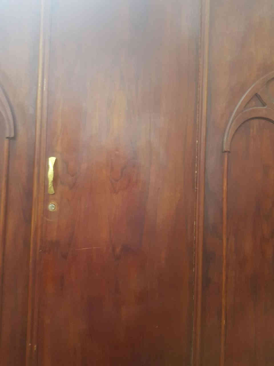 السلام عليكم غرفة نوم كامله للبيع + دوشك ماله
السعر ٣٥٠
الاتصال *********** 
المكان حي رمضان
