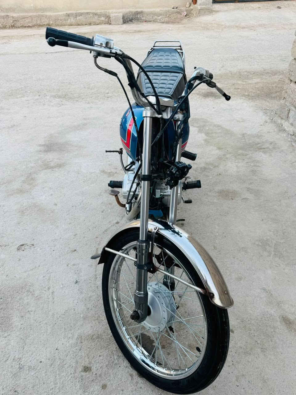 للبيع دراجه نامه حلوه بلادي أدوات مكفوله دراجه جاهزه مانقصه شي حلوه تخبل سعر 450بيه مجال مكان بني منصور ابو غريب رقم الولد مكلف بنشر +964 770 768 8144


**إذا كنت صاحب هذا الإعلان وتريد حذفه لأي سبب، رجاءا أرسل رسالة إلى الدعم الفني**