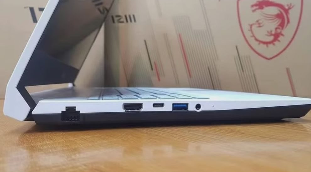 السلام عليكم

لابتوب msi sword الاصدار الخاص والحصري
نظافة 99%

للبرامج الهندسية القوية والتصميم

وكافة الالعاب وبلون ابيض مميز جدا طلب خاص
Intel 17

مدعوم بالذكاء الاصطناعي Ram 16 ddr5
كارت الشاشة 8 كيكا

مدعوم بالذكاء الاصطناعي Rtx 4060ti dlss4

حجم الشاشة 15.6 مع نظام حماية العين من الاستخدام
الطويل فول رفرش ريت

هارد tera ssd.m.2 nvve4 1 الجيل الرابع

كيبورد ملون rgb سمائي متعدد الدرجات

نضام صوتي من هيريس محيطي

منضومة تبريد الاصدار الاخير

تحتوي على وندوز11 اصلي باخر اصدار وتحديث
السعر مليونين 

علما اللابتوب الاصدار الخاص والحصري جدا


**إذا كنت صاحب هذا الإعلان وتريد حذفه لأي سبب، رجاءا أرسل رسالة إلى الدعم الفني**