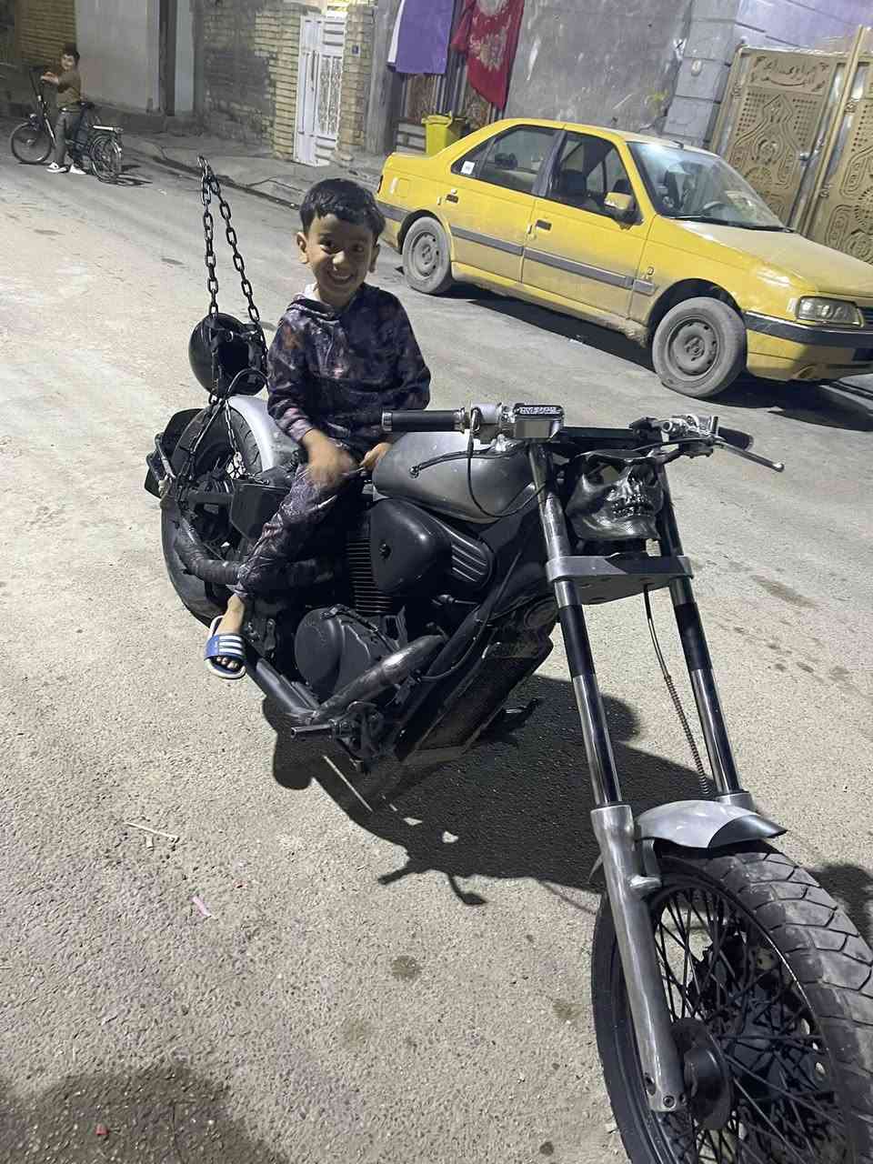 سلام عليكم مرخصت ادمن شباب هارلي هونده ستد عليه ادمه من بلكات ودهن وكبريتر دراجه عقله رياضي ابو فصله وزائد برمجه طلقات صوته رعب بس بيه ملاحضات بصيطه دراجه بيه نضوج من راسل مكينه ما بيه واشر مال راس مكينه دراجه تنطيك رياضي وكلاسك وسعره مناسب بدون اوراق فقد مكتبه لستفسار رقمي وتساب وخط موجود ***********
