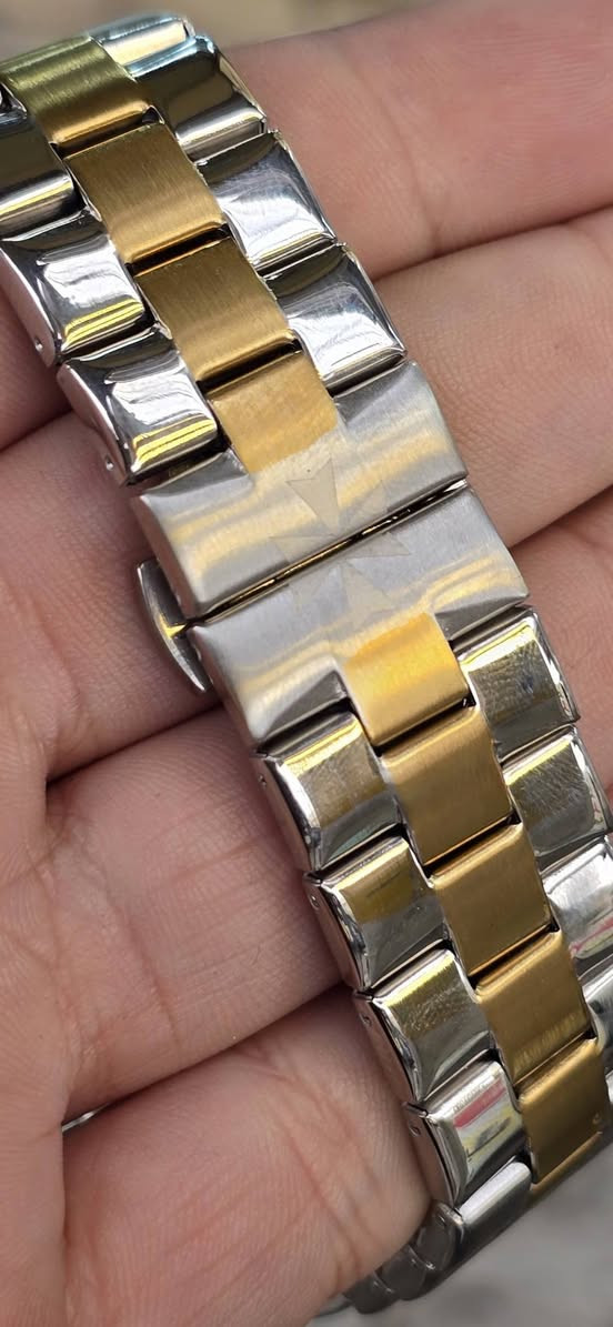 فاشيرون  قسطنطين  سويس ميد
قطعه مال امزون تحفه 
معدن ستانلس ستيل مع  الذهب الاحمر 
مينع مصنوعه من النانو سيراميك 
منفذ شهري 
مختم من  كل مكان 
زجاج زفير مقاوم للخدش والكسر 
السعر ٣٥ الف على اول تم


**إذا كنت صاحب هذا الإعلان وتريد حذفه لأي سبب، رجاءا أرسل رسالة إلى الدعم الفني**