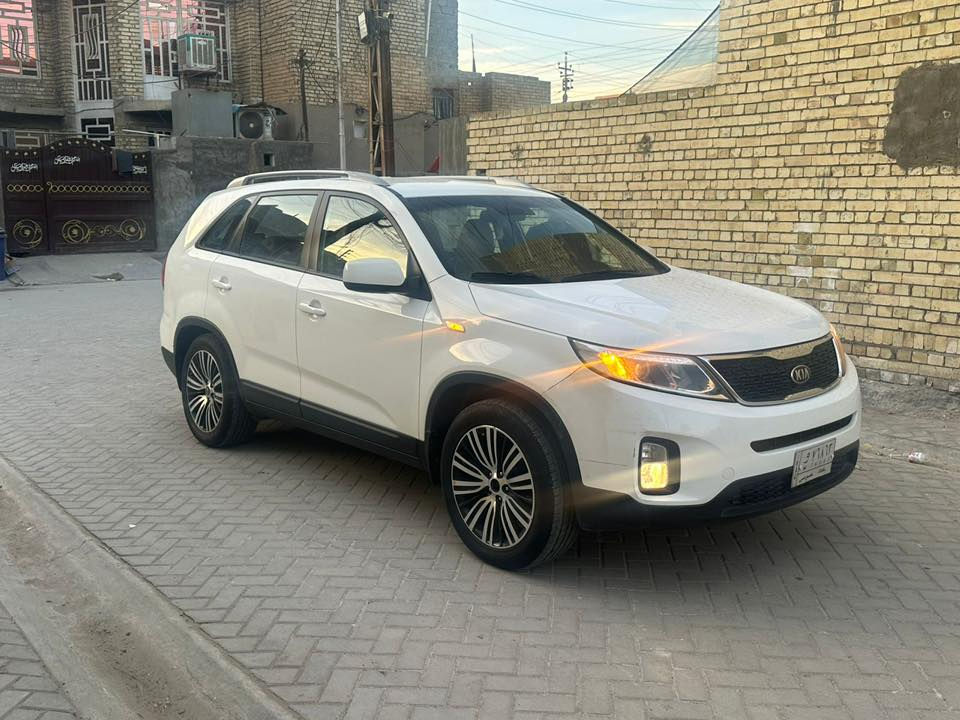 سورنتو موديل ٢٠١٤ نظيفة جدا مكفوله سيارة خليجي محرك دوش ماشية حقيقي ١٢٦ الاتصال ***********
