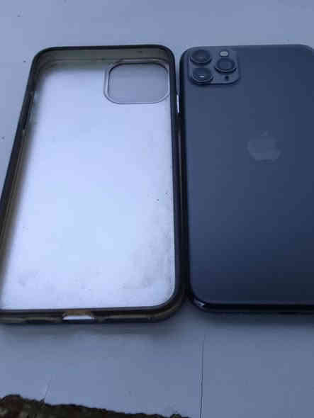 11 ابرو ماكس حيلل نضيف 
بطاريه 83
ذاكره 256
شاشه ابلاد 
كلشي بي مكفول
350
   ***********
