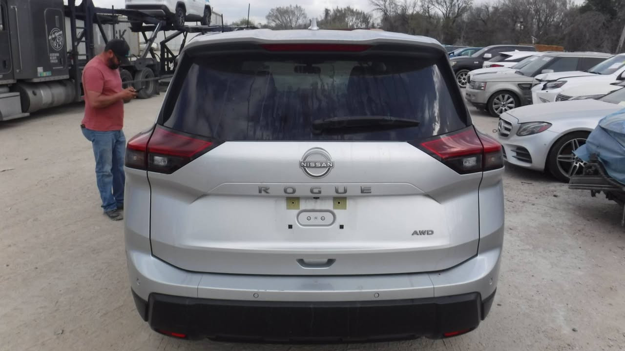 صور شحن نيسان روج 2025 زيرو تقريبا فور ويل كشن كهرباء بصمه رادار امامي 

مدة الوصول 55 يوم 

السعر 68 ورقه عدا الكمرك والتصليح شامل النقل الى ميناء العقبه . 

بالامكان تخريج على كتاب الشهداء 

***********
