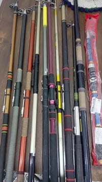 اعواد قياسات مختلفه  نضافه 90 % مابيهن اي ضرر فقط مستخدم باله  العدد 1...