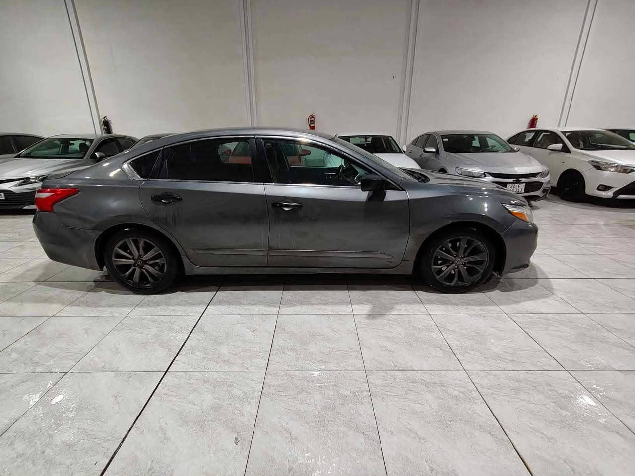 السلام عليكم ورحمه الله وبركاته
للبيع نيسان التيما موديل 2017 وارد امريكي ضررها اربع قطع بدون دواخل سنوية جديدة محرك وگير شرط السعر 115 ورقة وبيها مجال بسيط وعليها غرامه 6 اوراق تنزل من سعرها 
الخاص مقفول الشراي يتصل على هذا الرقم ***********
