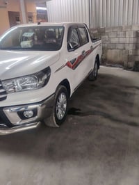 هايلوكس • فول اوتماتيك • ٩٠٠٠ كم