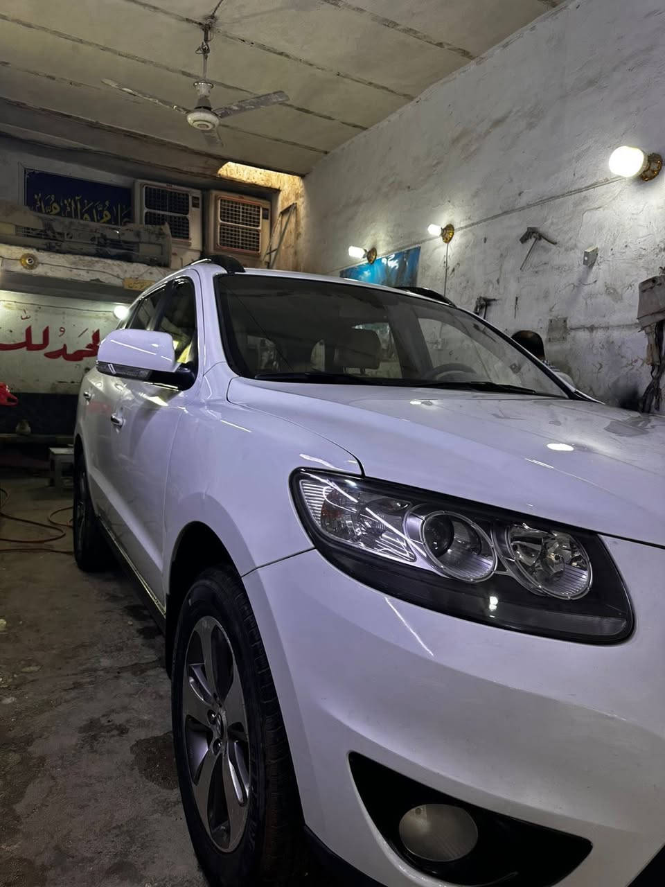 سنتافي 2012 خليجي رقم اربيل شرط تحويل
ووكاله السيارة فول للاخير حيل جديدة 
فتحه سلايت رؤف 
محرك 4 سلندر 
7 راكب 
ثلاث قطع تبريد 
داخل بيجي 
اشاير بلمري 
ويل كروم 
كامرة خلفيه 

السيارة بيها قطعتين صبغ فقط الجاملغ والباب بدون اي داخل فقط والباقي كله مكفول ✅

السعر (( 128 )) وبيها مجال بسيط 

مكاني // النجف // للاتصال ‭٠٧٨٠ ٨٥٤ ٧٨١٦‬
