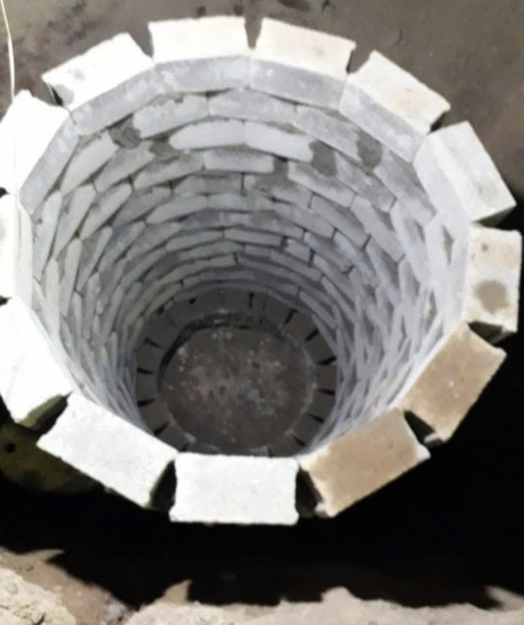 السلام عليكم يوجد كادر حفر منهولات كما موضوع بل صوره 
***********
