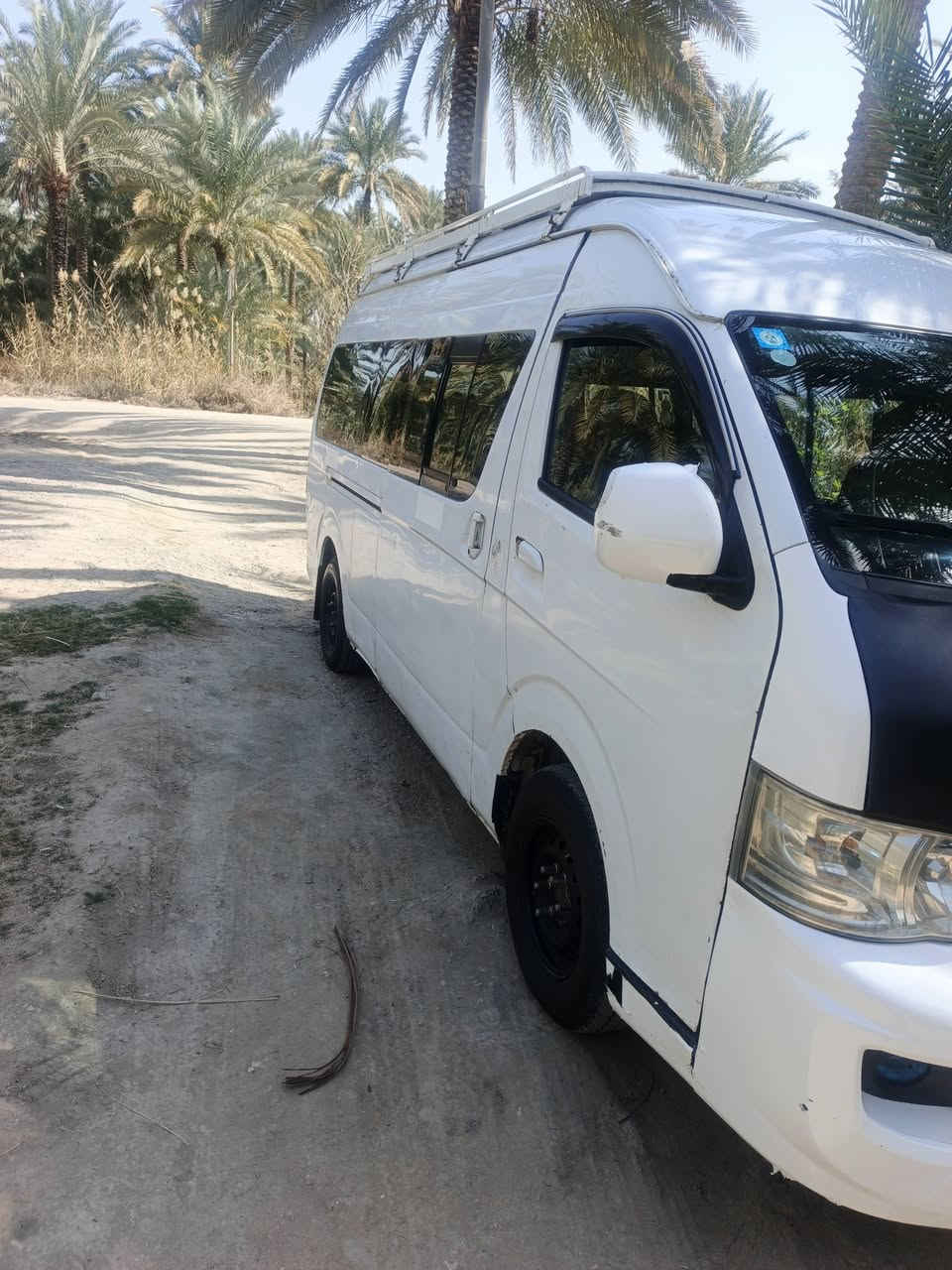 سلام عليكم جنبي للبيع 14 مصفره هيئه ومرور مكينه كوستر ياباني كير اكسن خير من الله حداديه تخم تاير كهربائات كله شغاله تبريد مايشتغل السعر 113 وبيه مجال رقم الهاتف ***********
