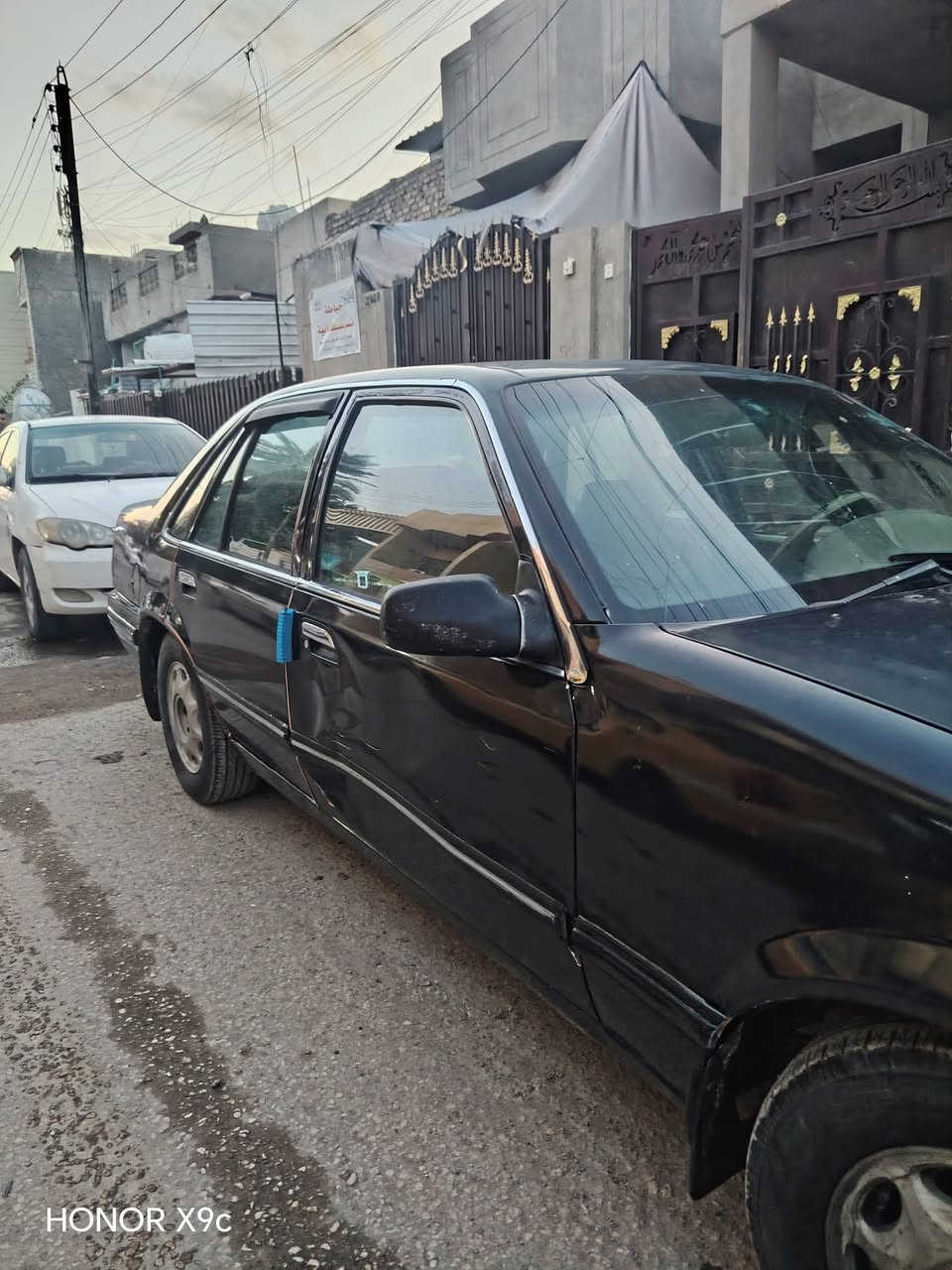 سلام عليكم برانس موديل ١٩٩٥ سياره خير من الله تجفيت جديد رقم بغداد انكليزي عليها غرامه ٤٠٠ تنزل
سعرها ٣٠ وبيها مجال حك جيه 
***********
***********
