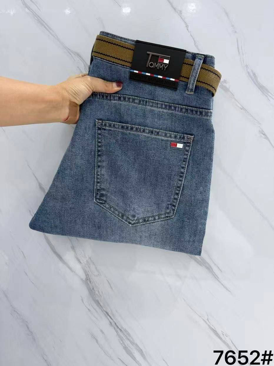 بنطلون كابوي خامة اصلية ماركات
القياس 29-38
السيري 7 قطع لون واحد ب93 الف


**إذا كنت صاحب هذا الإعلان وتريد حذفه لأي سبب، رجاءا أرسل رسالة إلى الدعم الفني**