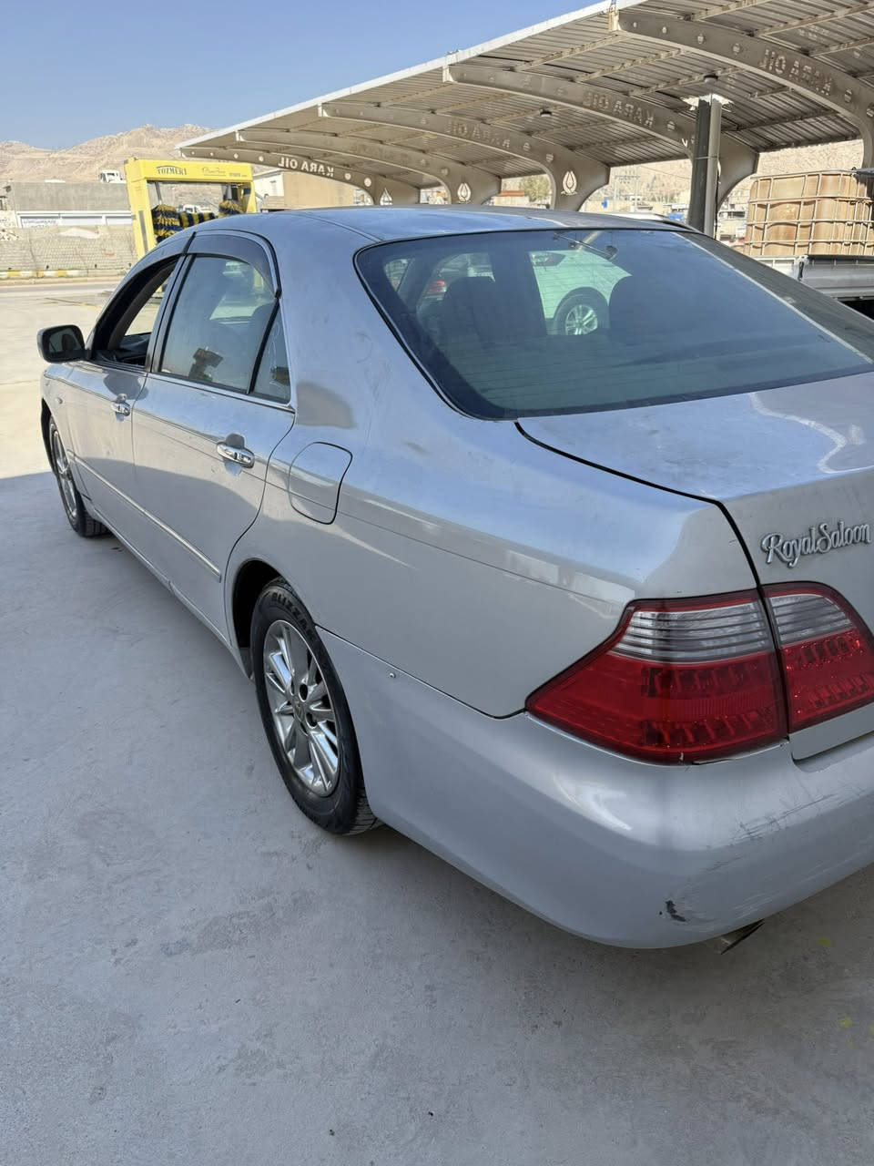 شاهینە موس📦
٢٠٠٧
ناو زەرد
ساج مەلەکی
١٨٢
ویل نەوتی
تازە داخڵە
٣ دوگمەیە
بۆیاخی نیە
دوکەلی نیە
شوێن: دەربەندیخان
***********
