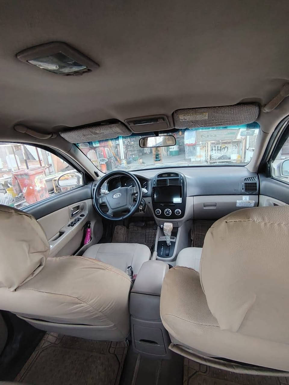 اسلام عليكم للبيع كيا اسبكترا موديل ٢٠٠٩ وارد امريكي حادثه خلفي سياره خير من الله رقم بغداد بسمي السعر ٨٧ وبيه مجال لاستفسار *********** بي وتساب
