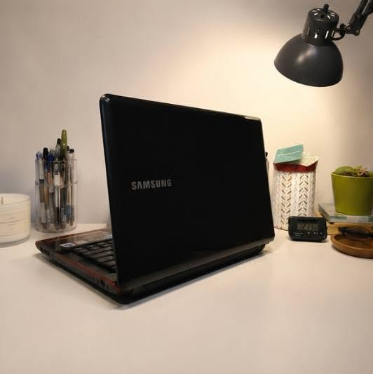 🔥 اقوى لابتوب عرض اليوم 💻
جهاز Samsung

المعالج  lntel Core 2Duo
التخزين HDD 256GB

GB4رام قابل للزيادة  
بطاريه ممتاز وأداء مستمر

سعر  80د شامل التوصيل 🔥🔥

"اكتب مهتم وبوصلك فورا"


**إذا كنت صاحب هذا الإعلان وتريد حذفه لأي سبب، رجاءا أرسل رسالة إلى الدعم الفني**