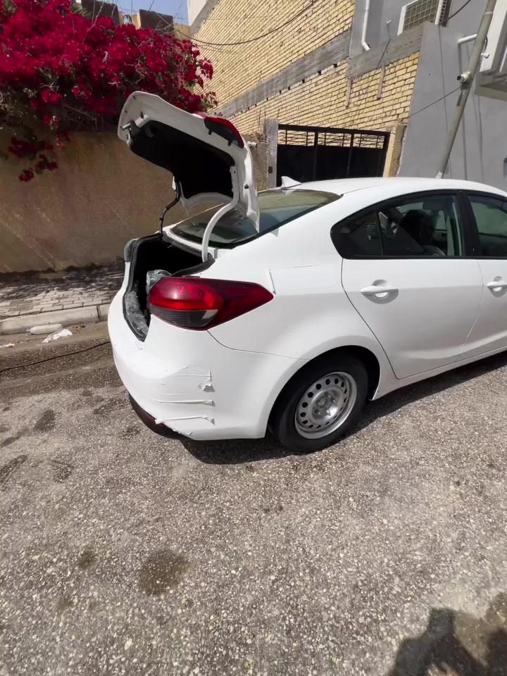 سلام عليكم للبيع كيا فورتي 2017 
للاستفسار *********** غير متواجد بالفيس
