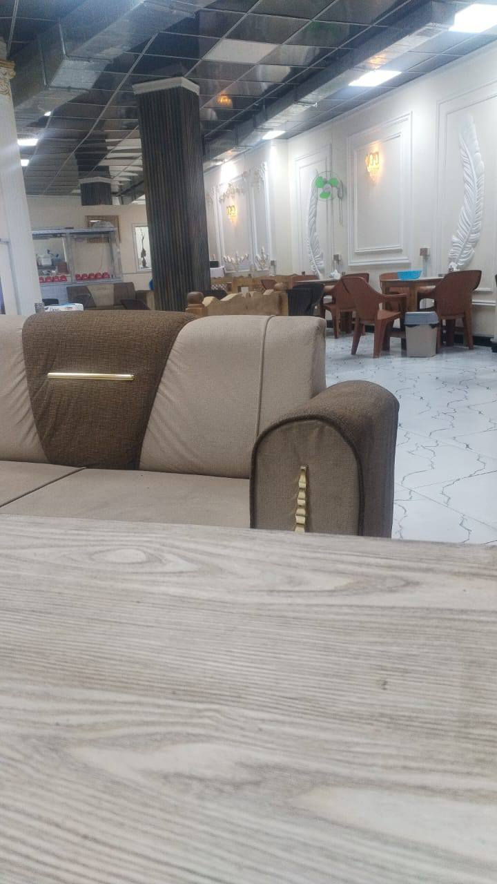 🏦 محل تجاري للايجار او البيع في الكرادة داخل
👍 يصلح ان يكون كوفي شوب او مطعم او سوبر ماركت
♦️ المساحة 175 م 
♦️ المحل زنجيل يحتوي على مدخلين امامي وخلفي 
ويحتوي على صالة كبيرة ومطبخ وخدمات صحية وغرفة مبيت عمال 
✅ سعر البيع 5 دفاتر ايجار السرقفلية 1,750,000
✅ الايجار بدون سرقفلية 3,500,000 
☎️ للاستفسار 
***********
