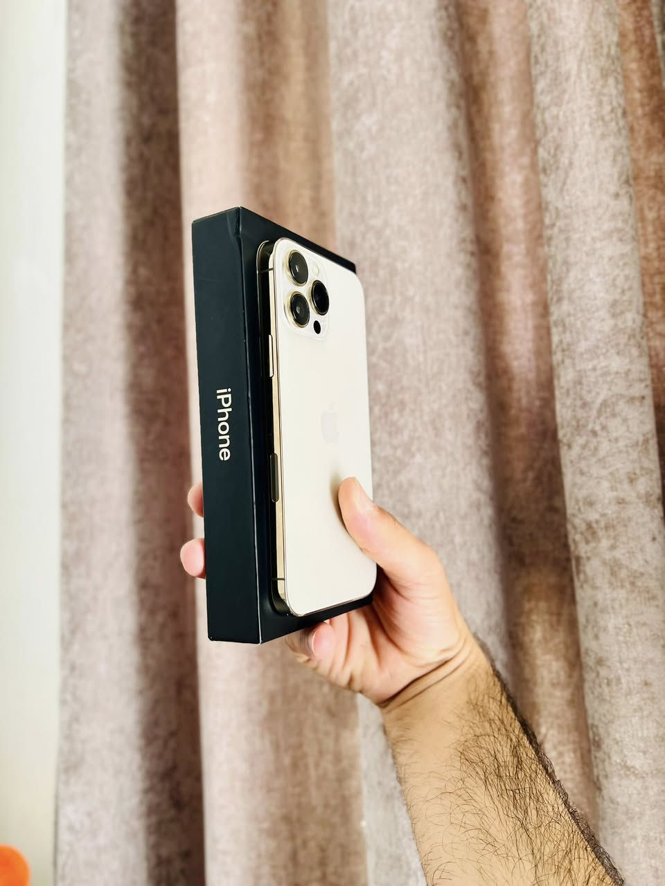 iPhone 13 Pro Max
ايفون 13 برو ماكس مكفول عام 
بطاريه 88‎%‎ بلادي 
ذاكره 256 نموذج M  / الجهاز نضافته 100‎%‎ 
كامل ملحقات - 📍 النجف الاشرف


**إذا كنت صاحب هذا الإعلان وتريد حذفه لأي سبب، رجاءا أرسل رسالة إلى الدعم الفني**