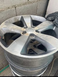 للبيع ويل جيب اوفرلاند حجم 20 الاستفسار 07733720333