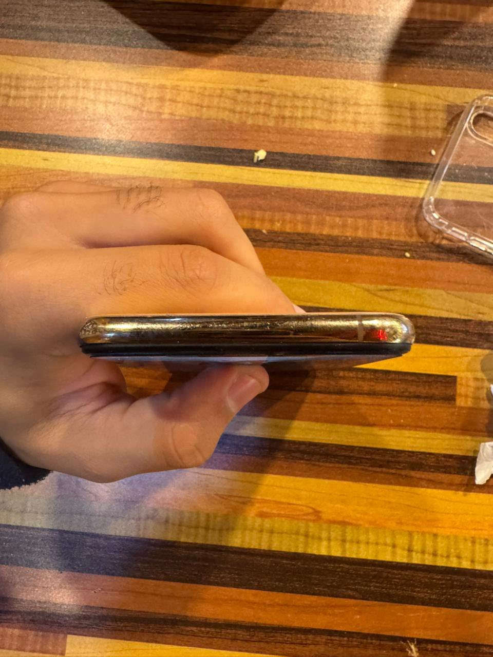 مبايل اكس اس ماكس جهاز كلش حلو وسلس ذاكره ٢٥٦ مستبدل بطاريه فقط وبطاريه ابل فقط جامة الكامره واكعه ما بي خل غير هاي سعرها ١٠الف من اي ابو صيانه سعر ١٤٠الف وبي مجال رقمي لتوصل ***********
